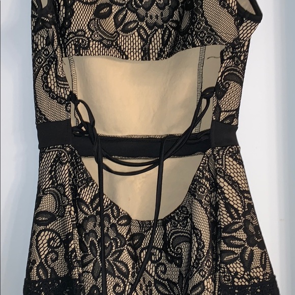 Lace black open back top - Picture 5 of 6